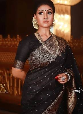 Black silk blend banarasi saree with unstitched blouse piece 1