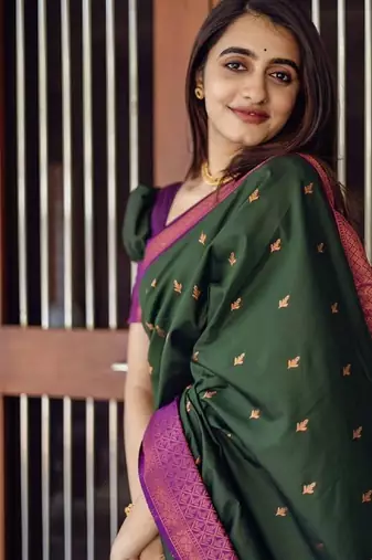Green silk blend banarasi saree with unstitched blouse piece