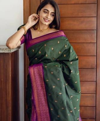 Green silk blend banarasi saree with unstitched blouse piece 3