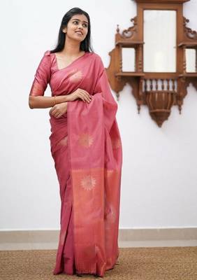 Peach silk blend banarasi saree with unstitched blouse piece 2