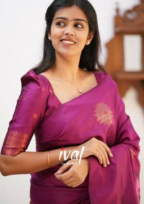 Wine silk blend banarasi saree with unstitched blouse piece 2