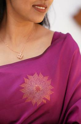 Wine silk blend banarasi saree with unstitched blouse piece 5