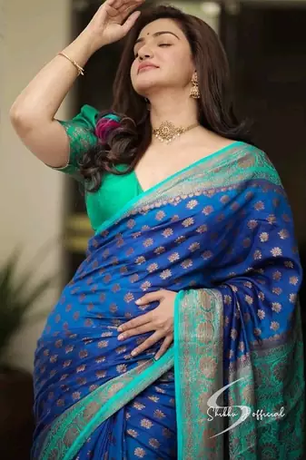 Blue green silk blend banarasi saree with unstitched blouse piece
