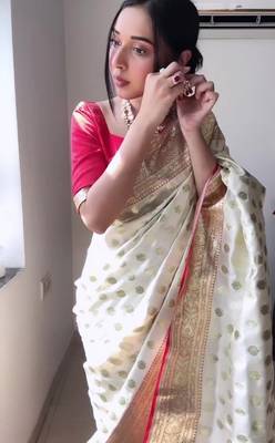 Off White red silk blend banarasi 1 minute pre draped saree with unstitched blouse piece 3