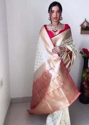 Off White red silk blend banarasi 1 minute pre draped saree with unstitched blouse piece 5