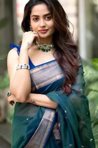 Turquoise blue silk blend banarasi saree with unstitched blouse piece