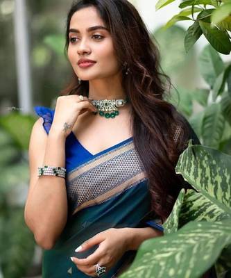 Turquoise blue silk blend banarasi saree with unstitched blouse piece 5