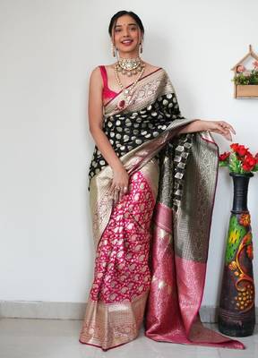 Black pink silk blend banarasi saree with unstitched blouse piece 2