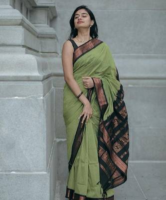 Parrot green silk blend banarasi saree with unstitched blouse piece 5