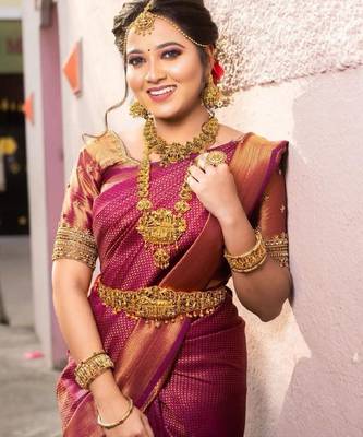 Pink silk blend banarasi saree with unstitched blouse piece 1