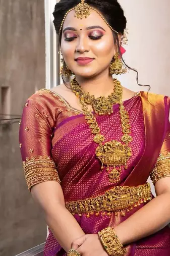 Pink silk blend banarasi saree with unstitched blouse piece