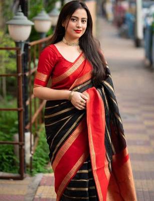 Black red silk blend banarasi saree with unstitched blouse piece 3