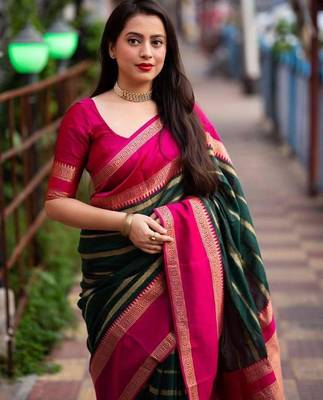 Green pink silk blend banarasi saree with unstitched blouse piece 2