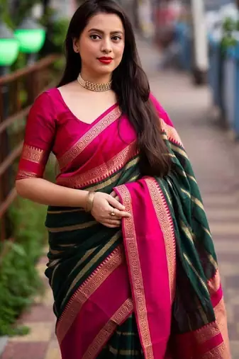 Green pink silk blend banarasi saree with unstitched blouse piece
