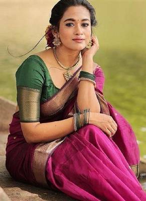 Pink green linen blend banarasi saree with unstitched blouse piece 4
