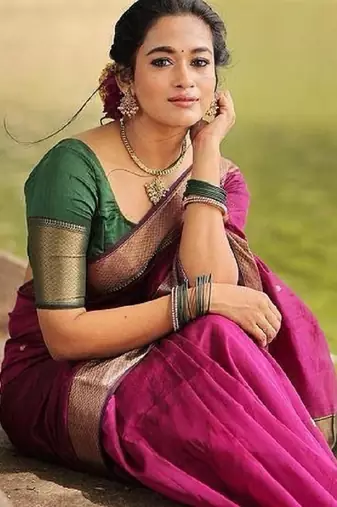 Pink green linen blend banarasi saree with unstitched blouse piece