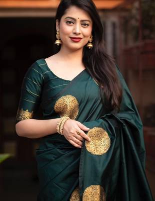 Green silk blend banarasi saree with unstitched blouse piece 2