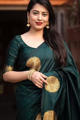 Green silk blend banarasi saree with unstitched blouse piece