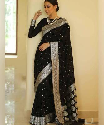Black silk blend banarasi saree with unstitched blouse piece 2