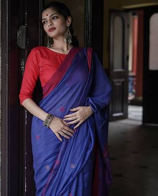 Blue red linen blend banarasi saree with unstitched blouse piece 3