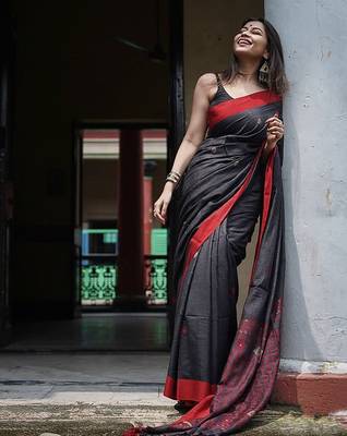 Black linen blend banarasi saree with unstitched blouse piece 3