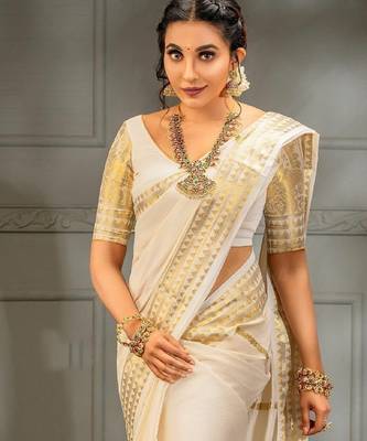 Off white silk blend banarasi saree with unstitched blouse piece 1