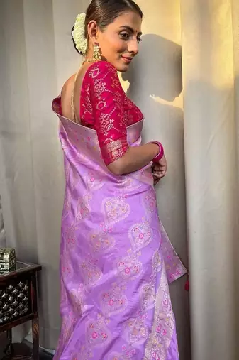 Lavender pink silk blend banarasi saree with unstitched blouse piece