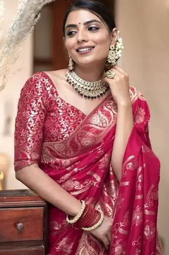 Rani pink silk blend banarasi saree with unstitched blouse piece