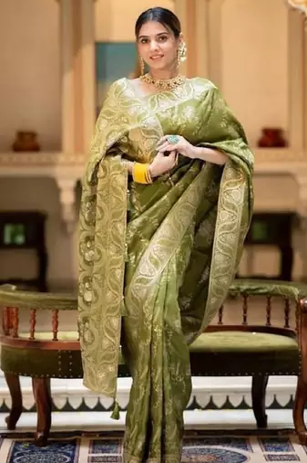 Mehendi silk blend banarasi saree with unstitched blouse piece