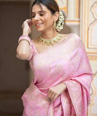 Baby pink silk blend banarasi saree with unstitched blouse piece 1