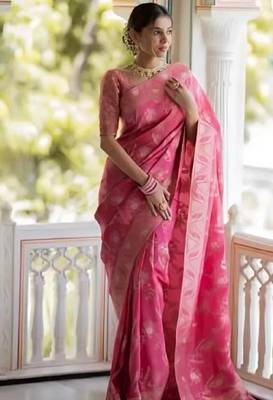 Pink silk blend banarasi saree with unstitched blouse piece 4