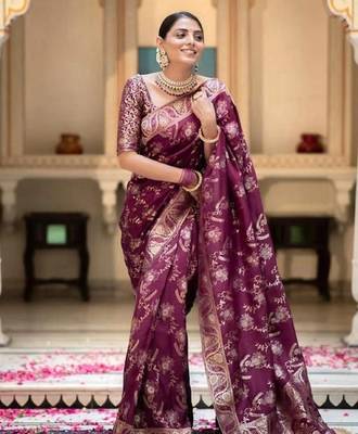 Dark wine silk blend banarasi saree with unstitched blouse piece 2