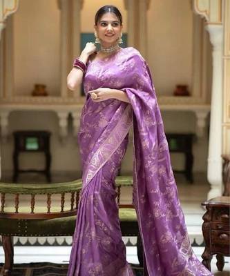 Lavender silk blend banarasi saree with unstitched blouse piece 4