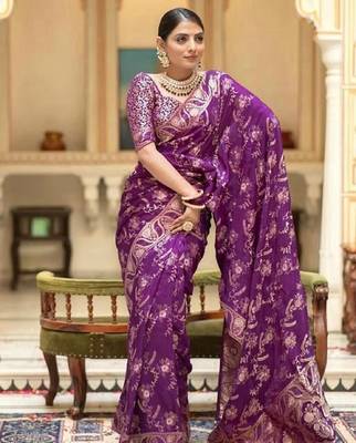 Light wine silk blend banarasi saree with unstitched blouse piece 2