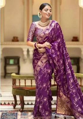 Light wine silk blend banarasi saree with unstitched blouse piece 4