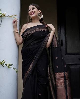 Black silk blend banarasi saree with unstitched blouse piece 3
