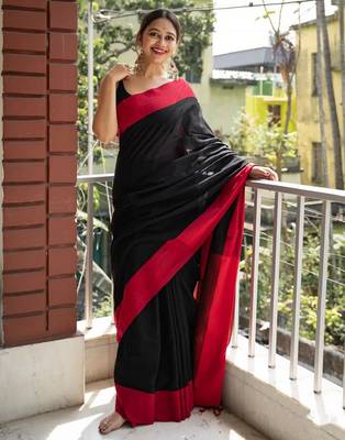 Black linen blend banarasi saree with unstitched blouse piece 5