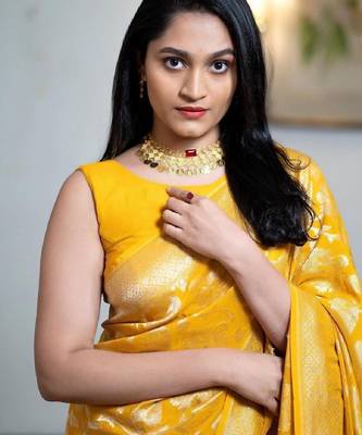 Yellow linen blend banarasi saree with unstitched blouse piece 2