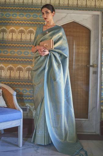 Traditional handloom weaving saree with rich pallu & elegant finish