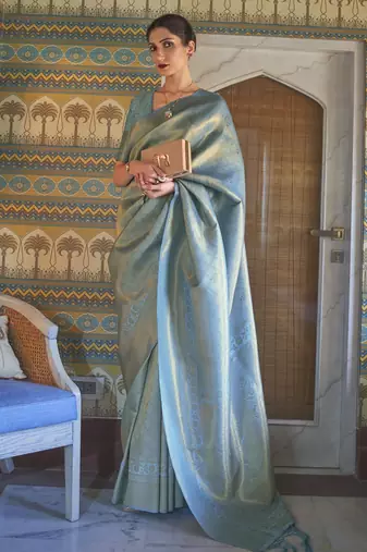 Traditional handloom weaving saree with rich pallu & elegant finish