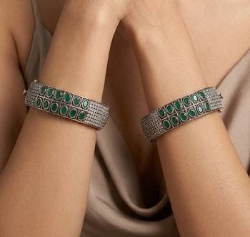 Green gold plated bangle 2