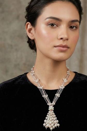 White pearl necklaces