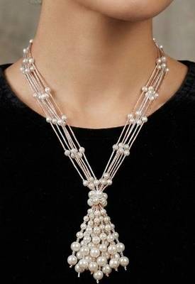 White pearl necklaces 2