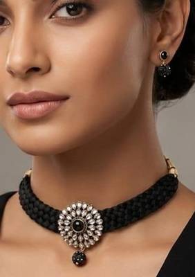 Black beaded necklaces 1