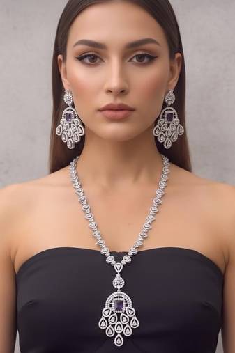 Silver plated necklace with earring