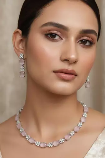 Pink pearl necklace with earring