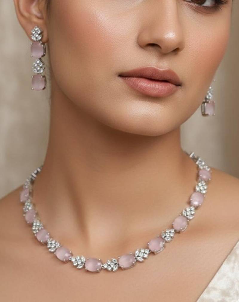Pink pearl necklace with earring