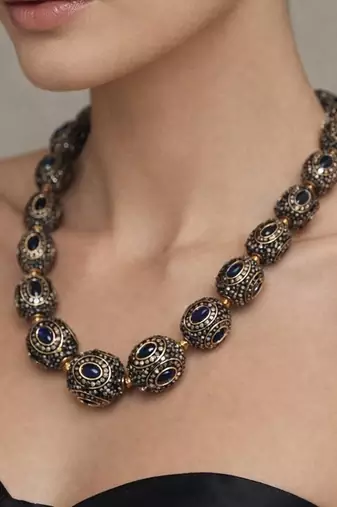 Black pearl necklaces