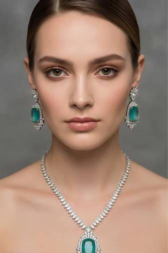 Green silver plated necklace with earring