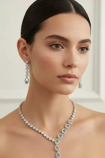 Silver plated necklace with earring